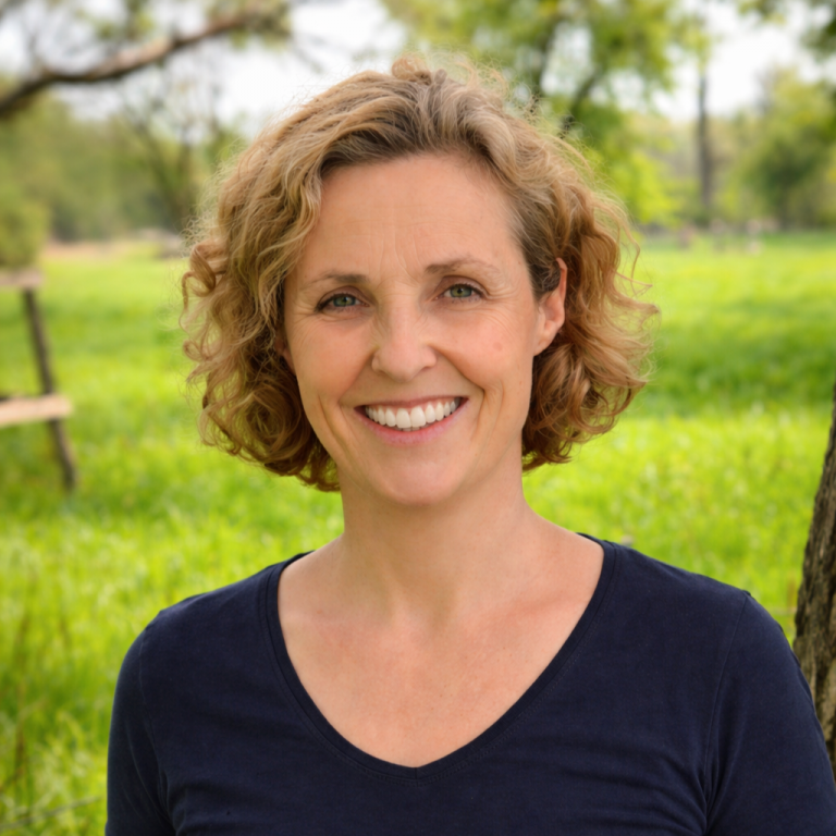 Isabelle Meyer-Lipek, Sozialpädagogin B.A., Systemische Beraterin (DGSF), Systemische Coachin und Supervisorin i.A. (DGSF)